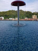 Executive Seaview at Icon Residence