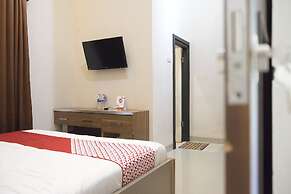 OYO 1283 Guest House Loemajan
