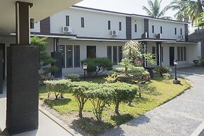 OYO 1283 Guest House Loemajan