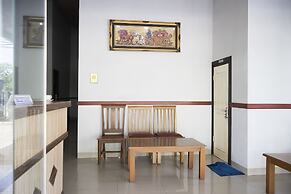 OYO 1283 Guest House Loemajan