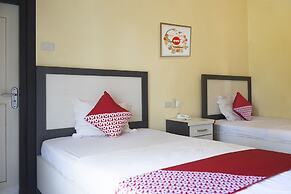 OYO 1283 Guest House Loemajan