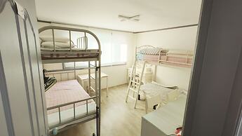 Seoul Holiday Guesthouse - Hostel