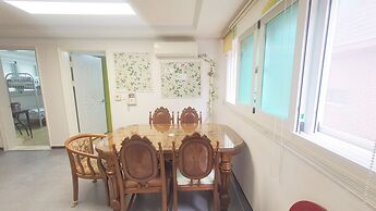 Seoul Holiday Guesthouse - Hostel