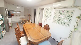 Seoul Holiday Guesthouse - Hostel