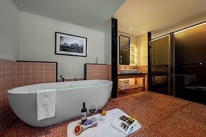 Peking Yard Boutique Hotel