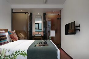 Peking Yard Boutique Hotel
