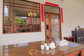 Home Sweet Beach Hotel