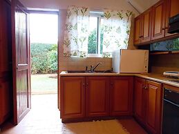 Glyfada Spacious Apartment Garden