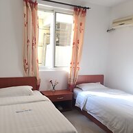 37 Garden Guesthouse Riverside Villa