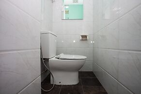 OYO 1052 Sentosa Jaya Guest House Syariah