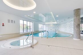 Elite Apartments Waterlane Pool Access