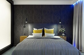 Elite Apartments Waterlane Pool Access