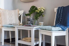 Square Apartment - LoftAffair