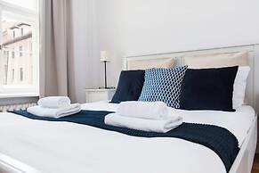 Square Apartment - LoftAffair