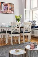 Square Apartment - LoftAffair