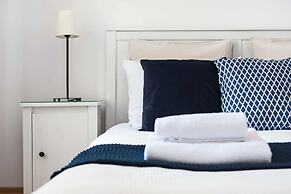 Square Apartment - LoftAffair