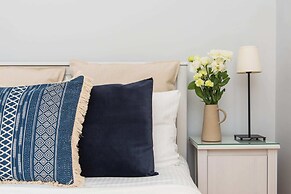 Square Apartment - LoftAffair