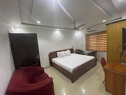 Monipee Hotel