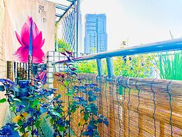 Only Cafe and Backpacker