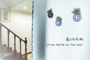 Only Cafe and Backpacker