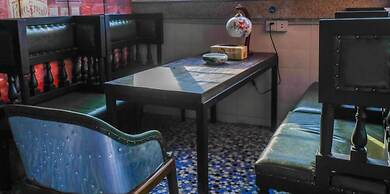 Only Cafe and Backpacker