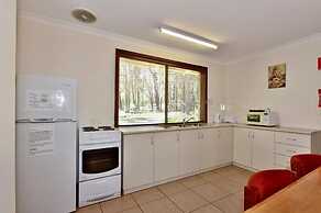 Travellers Rest Motel