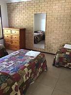 Travellers Rest Motel