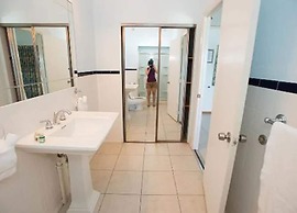 Saint Francis Resort