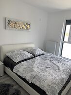 Luxury Westpark 2 Residence Lake View W4