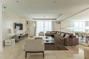 Biarritz Hplus Long Stay