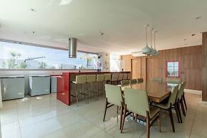 Biarritz Hplus Long Stay