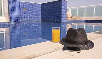 Biarritz Hplus Long Stay