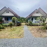Lee Red House