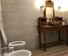 Tra i Campi Di Papaveri