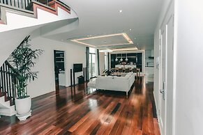 Ficus Suites Apartment