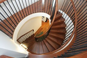 Ficus Suites Apartment