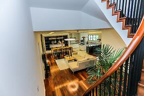 Ficus Suites Apartment