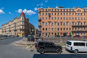 RentalSPb on Griboedova embankment