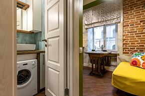 RentalSPb on Griboedova embankment