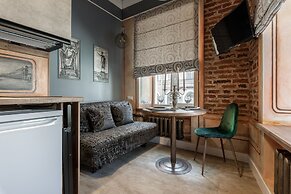 RentalSPb on Griboedova embankment