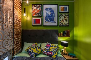 RentalSPb on Griboedova embankment