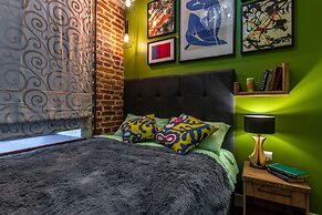 RentalSPb on Griboedova embankment