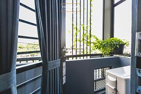 Post Factory Bed & Breakfast Sathorn Hostel - Adults Only