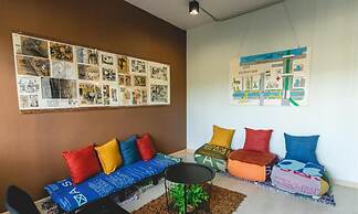 Post Factory Bed & Breakfast Sathorn Hostel - Adults Only