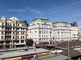 Lovely Apartment directly at Naschmarkt