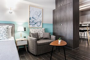 Athenian Downtown Studios by Livin Urbban