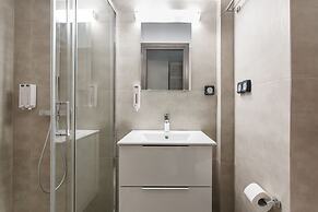 Athenian Downtown Studios by Livin Urbban