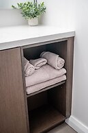 GLOBALSTAY. Charming Yorkville Condos