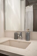 GLOBALSTAY. Charming Yorkville Condos