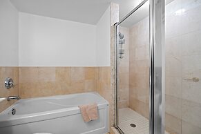 GLOBALSTAY. Magnificent Toronto Condos